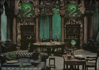 Où se situe la salle commune de Serpentard ?