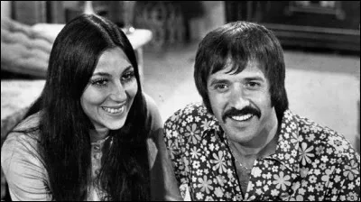 Ca c'était à ses débuts, à présent elle est seule, son titre Believe devrait vous inspirer !