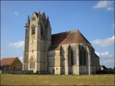 Voici l'église Saint-Gauburge, à Saint-Cyr-la-Rosière. Village normand, dans la région naturelle du Perche, il se situe dans le département ...