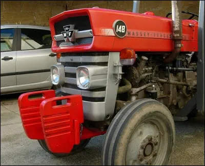 Quel est le rôle des masses à l'avant d'un tracteur ?