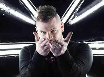 Qui est ce chanteur ?