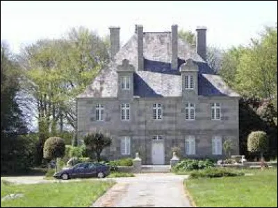 Je vous emmène à la découverte du château de Kergournadech, à Cléder. Ville en bord de Manche, dans l'arrondissement de Morlaix, elle se situe dans le département ...