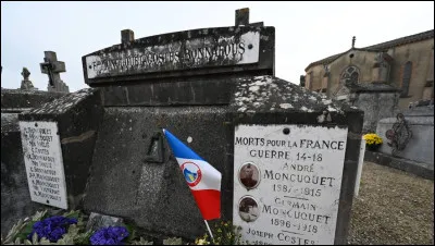 Ce chanteur ne les a pas oublié !