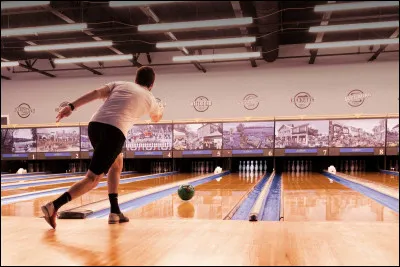 Combien de quilles sont à renverser au bowling ?