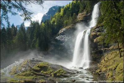 Quel est le nom de la plus grande cascade au monde ?