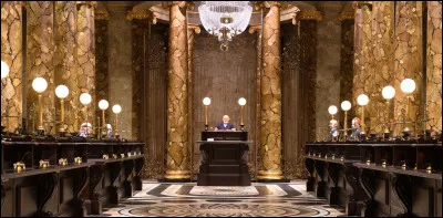 Quels sont les maléfices jetés dans la chambre des Lestrange ?