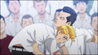 Qui sauve Takemichi lors de son affrontements contre Kiyomasa ?