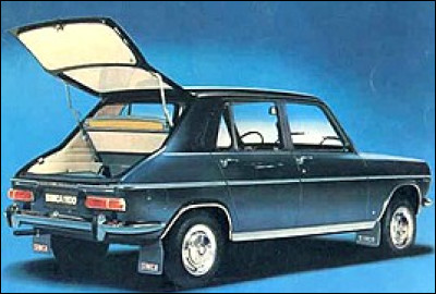 C'est une des premières voitures de série à incorporer un hayon arrière en 1967. Quel est ce véhicule français ?