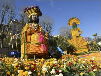 Que célèbre-t-on à Menton, chaque année en février ?
