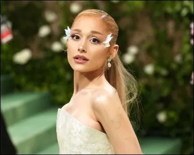 Quel est son réflexe quand elle se reveille ?