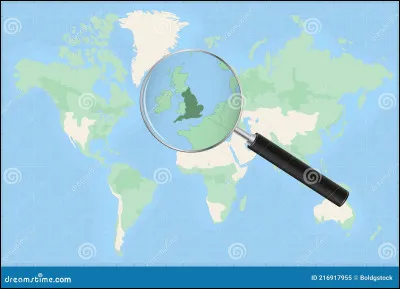 Bannie du royaume de France, Jeanne cherche refuge dans un autre pays. 
Où va-t-elle aller ?