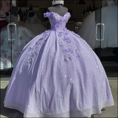 Quelle robe préfères-tu ?