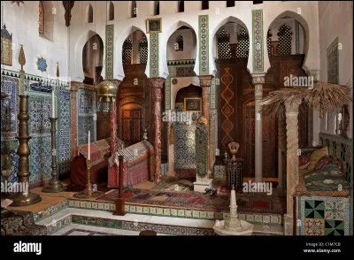 Célèbre écrivain voyageur dont l'oeuvre couvre toute la planète et dont on peut visiter la maison à Rochefort.