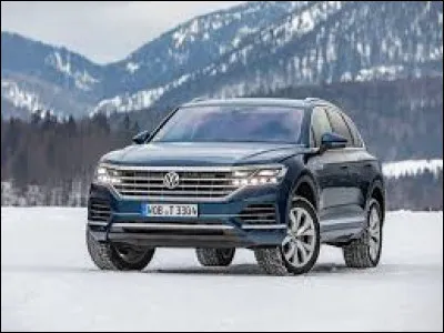 Touareg : Quelle marque automobile a créé un modèle portant ce nom ?