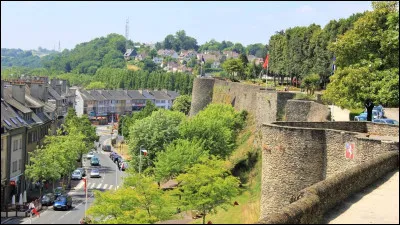De quel département la ville de Saint-Lô est-elle la préfecture ?