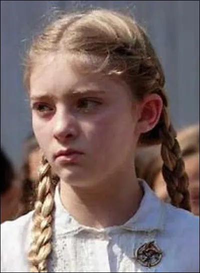 Le surnom que donne Katniss à sa sœur est...
