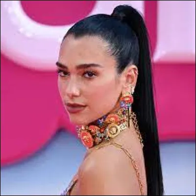 Quelle chanteuse a interprété "Dance The Night" pour le film "Barbie" ?