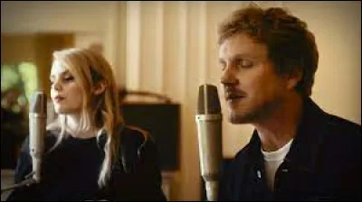 Avec quelle chanteuse le groupe Kyo a-t-il revisité son tube "Dernière danse" ?