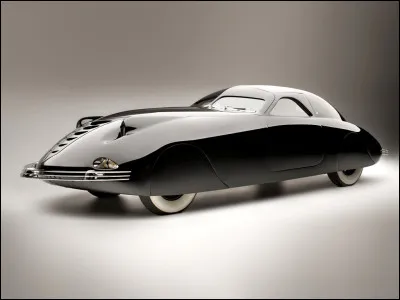 Quelle est cette marque de voiture ?