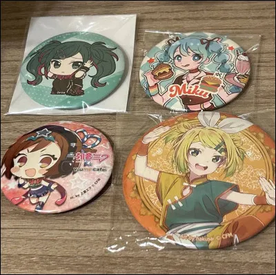 Quelqu'un que tu ne connais pas vient te parler, comment réagis-tu ?