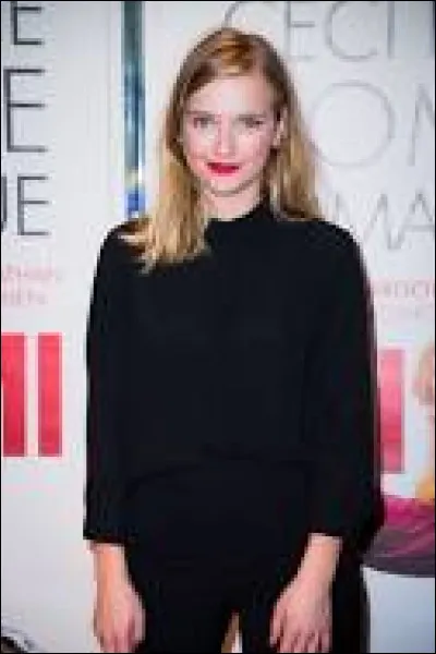 Qui interprète le rôle de Camille ?