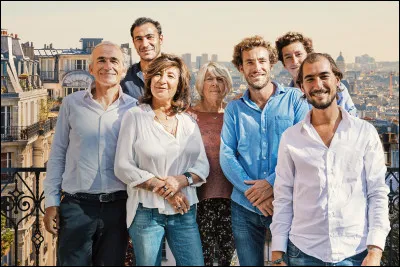 Quel est le nom de la série télévisée qui traite de l'immobilier de luxe ?