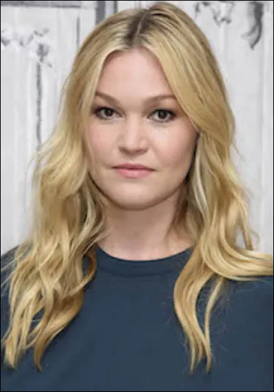 J'ai un souci, je viens de me réveiller sur un bateau de pêche, il parait que l'on m'a retiré deux balles dans le dos, mais ce n'est pas mon plus gros problème, je ne me souviens de rien, même pas de mon nom !