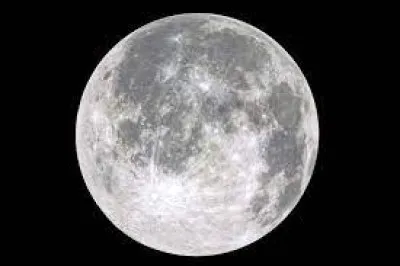 Quelle est la taille de la Lune par rapport à la nôtre ? 
Elle est :