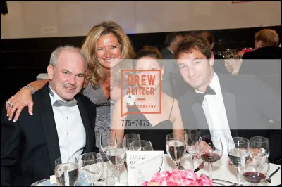 "Paris est une fête" est un roman écrit par Ernest Hemingway.