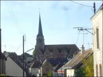 Voici l'église Saint-Jouin-de-Marnes à Nogent-le-Bernard. Village de la région naturelle du Perche Sarthois, il se situe en région ...