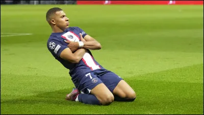 Vrai ou faux ? Kilian Mbappé est issu d'une famille de sportifs.