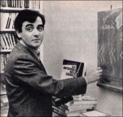 "Apostrophes" était une émission télévisée littéraire présentée par Bernard Pivot. Quel nom portait-elle à ses débuts en 1973 ?