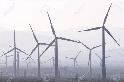 Vrai ou faux ? En 2022, la France comptait 29 500 éoliennes.