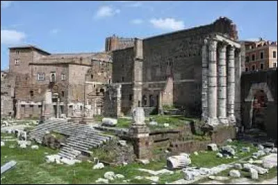 Où se trouve, à Rome, le "temple de Mars vengeur" ?