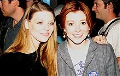 Quelle série télévisée américaine de 144 épisodes d'environ 43 minutes du genre fantasy urbaine créée par Joss Whedon a été diffusée du 10 mars 1997 au 22 mai 2001 sur le réseau The WB ?