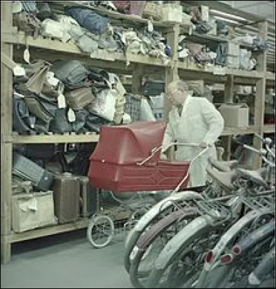 Quelle taxe française est mise en place par la loi du 5 avril 1926 et abrogée par la loi du 28 décembre 1959 ?