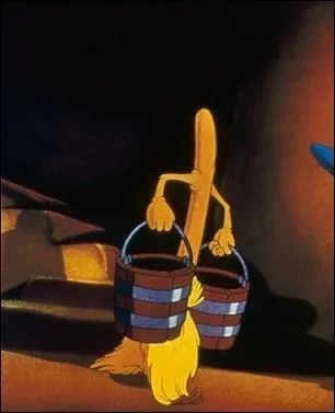 Ce film est adapt d'un des sketches majeurs de 'Fantasia', dans lequel des balais ensorcels prenaient vie. Quel personnage tait le hros de ce sketch ?