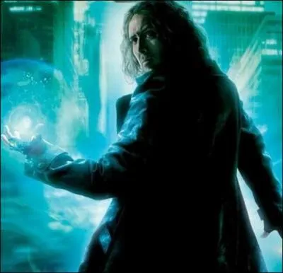 Comment s'appelle le sorcier qui l'y accueille, et qui deviendra plus tard son matre ?