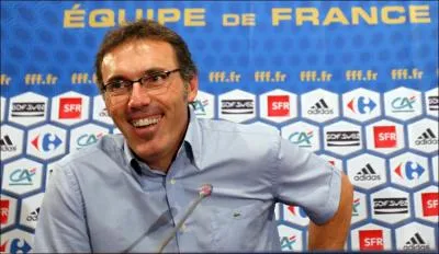 Quel a t son premier match officiel en tant qu'entraneur de l'Equipe de France ?