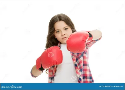 Il mord ou aboie en cas de défense.