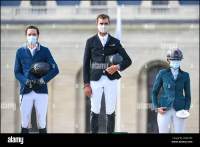 Quelle taille fais-tu à peu près ?