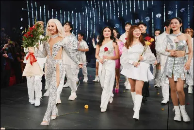 Quel groupe a pour agence YG Entertainment ?