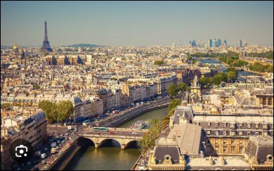 Quelle périphrase est connue pour décrire un des monuments de Paris ?