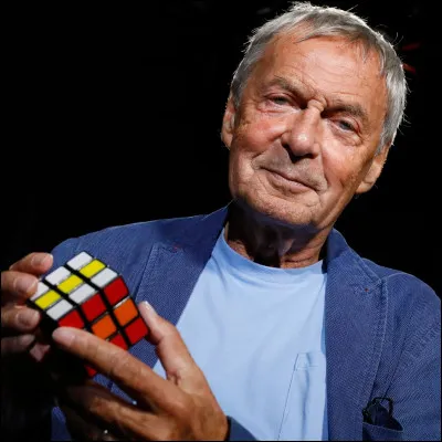 Le Rubik's Cube est l'invention d'un...