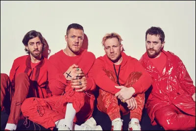 Je suis un titre sorti il y a 8 ans et pourtant l'autrice du quiz auquel vous jouez m'a naïvement découvert cette année. Je suis un titre d'Imagine Dragons remixé par Broiler. Je commence par les mots "Suis-je déconnecté ? Suis-je hors de mon endroit ?" en anglais. Quel titre suis-je ?