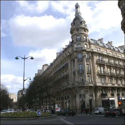 Quelle ligne de bus va jusqu'à ''rue de Passy'' ?