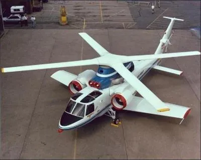 L'helicoptre Sikorsky X-wing exprimental fut ainsi appel en rapport avec le X-wing ?