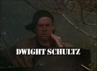 M.  Looping  Murdoc est capable de piloter quoi ?