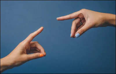 Dans quelle phobie a-t-on peur d'être touché ?