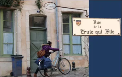 Point de mystère ici, puisque nous sommes au Mans. Tout de même, d'où viendrait l'origine de ce nom de rue ?